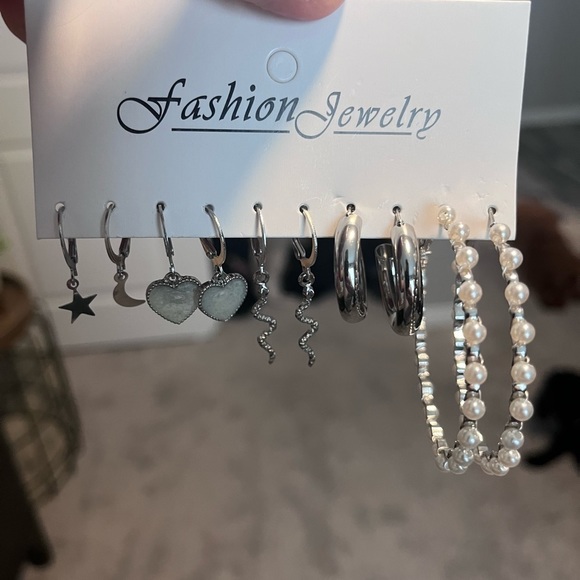 8 set of Fashion Jewelry - All 8 sets in photos - Silver Gold Plated Earrings - Picture 5 of 8